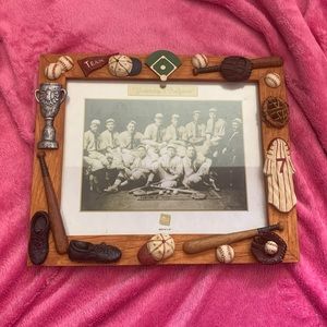 UNUSED‼️Very Detailed Baseball Frame!